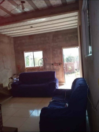 Imagem Casa com 3 Quartos à Venda, 230 m² em Nova América  - Montes Claros