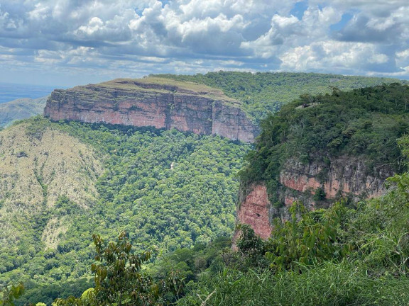 Terreno à Venda, 600 m² em Chapada Dos Guimarães