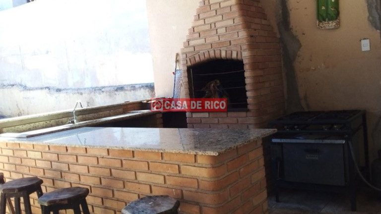 Imagem Sobrado com 3 Quartos à Venda, 187 m² em Vale Verde - Londrina
