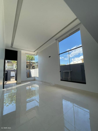 Imagem Casa com 3 Quartos à Venda, 178 m² em Goiânia 2 - Goiânia Imagem Casa com 3 Quartos à Venda, 178 m² em Goiânia 2 - Goiânia