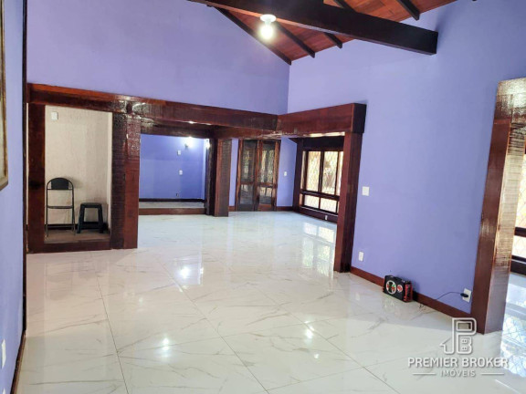 Imagem Casa com 4 Quartos à Venda, 310 m² em Albuquerque - Teresópolis Imagem Casa com 4 Quartos à Venda, 310 m² em Albuquerque - Teresópolis