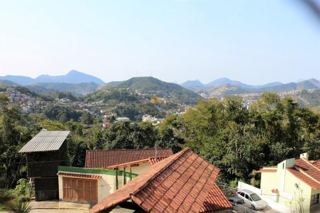 Imagem Casa com 5 Quartos à Venda, 130 m² em Iucas - Teresópolis