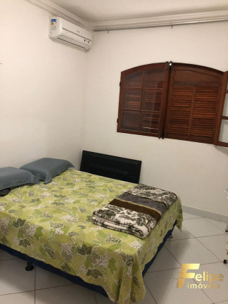 Imagem Casa com 6 Quartos à Venda, 160 m² em Pontal De Santa Mônica - Guarapari Imagem Casa com 6 Quartos à Venda, 160 m² em Pontal De Santa Mônica - Guarapari