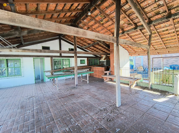 Imagem Casa com 4 Quartos à Venda, 320 m² em Balneário - Florianópolis Imagem Casa com 4 Quartos à Venda, 320 m² em Balneário - Florianópolis