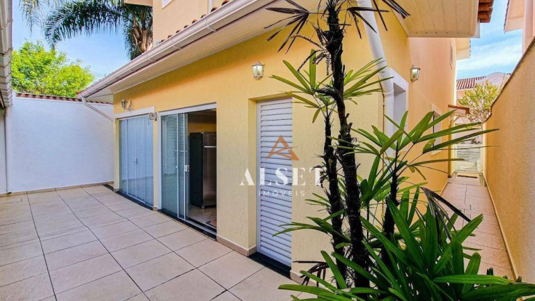 Imagem Casa com 4 Quartos à Venda, 185 m² em Vila Carrão - São Paulo Imagem Casa com 4 Quartos à Venda, 185 m² em Vila Carrão - São Paulo