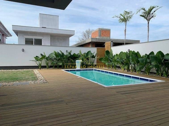 Imagem Casa com 3 Quartos à Venda, 216 m² em Pedra Branca - Palhoça Imagem Casa com 3 Quartos à Venda, 216 m² em Pedra Branca - Palhoça