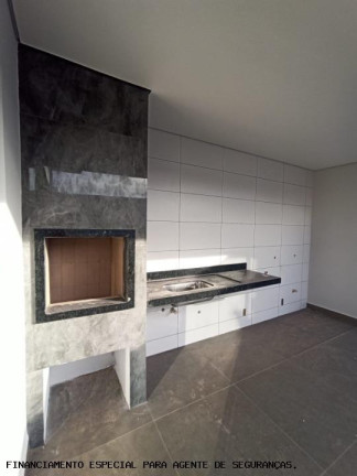 Imagem Casa com 2 Quartos à Venda, 125 m² em Parque Avenida - Maringá