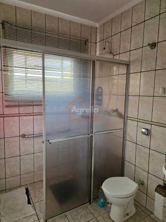 Imagem Casa com 2 Quartos à Venda, 134 m² em Jardim Santa Helena - Mogi Guaçu Imagem Casa com 2 Quartos à Venda, 134 m² em Jardim Santa Helena - Mogi Guaçu