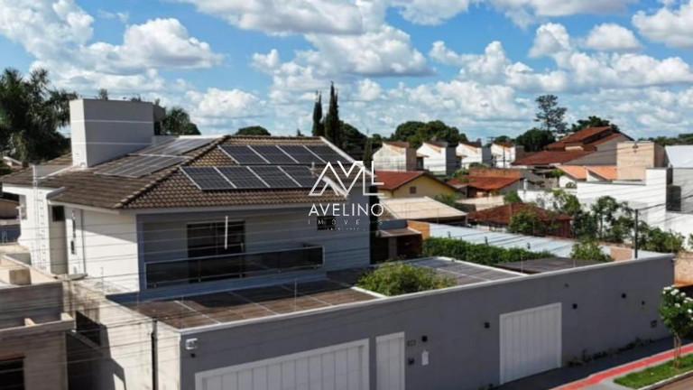 Sobrado com 3 Quartos à Venda, 430 m² em Pioneiros - Campo Grande
