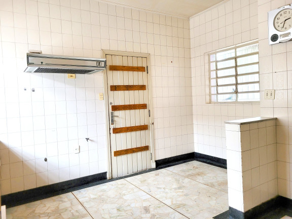 Imagem Casa com 5 Quartos para Alugar ou Temporada, 240 m² em Bela Aliança - São Paulo