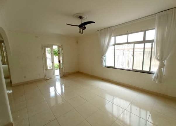 Casa com 3 Quartos à Venda, 215 m² em Ponta Da Praia - Santos