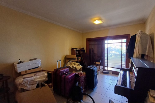 Imagem Casa com 4 Quartos à Venda, 738 m² em Partenon - Porto Alegre Imagem Casa com 4 Quartos à Venda, 738 m² em Partenon - Porto Alegre