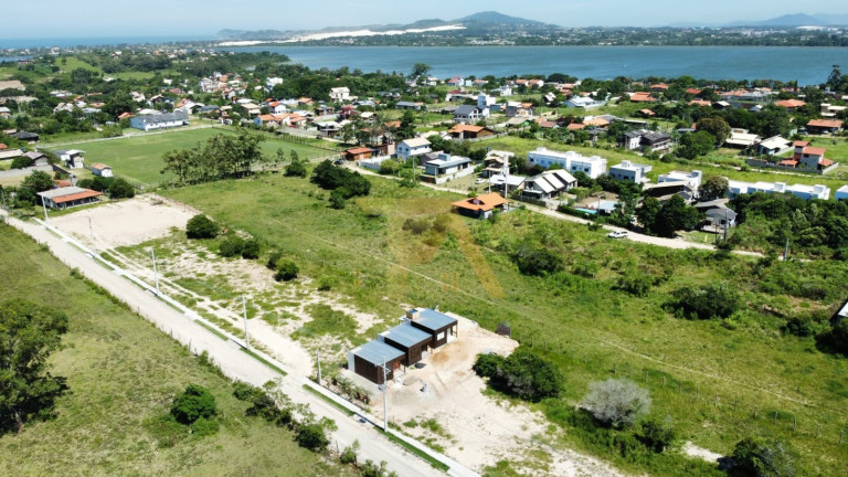 Terreno à Venda,  em Ibiraquera - Imbituba