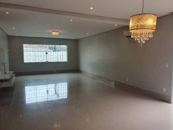 Imagem Casa com 3 Quartos para Alugar, 220 m² em Campestre - Santo André