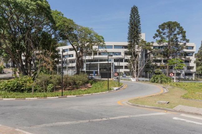 Sala Comercial à Venda, 48 m² em Bosque Do Vianna - Cotia