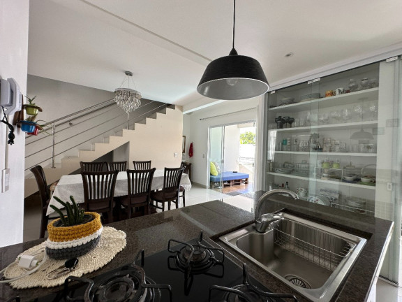 Imagem Casa com 3 Quartos à Venda, 310 m² em Jardim Atlântico - Florianópolis Imagem Casa com 3 Quartos à Venda, 310 m² em Jardim Atlântico - Florianópolis