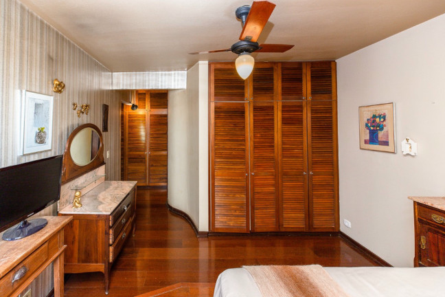 Apartamento com 3 Quartos à Venda, 210 m² em Moema - São Paulo
