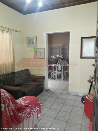 Imagem Casa com 3 Quartos à Venda, 112 m² em Centro - Taubaté Imagem Casa com 3 Quartos à Venda, 112 m² em Centro - Taubaté