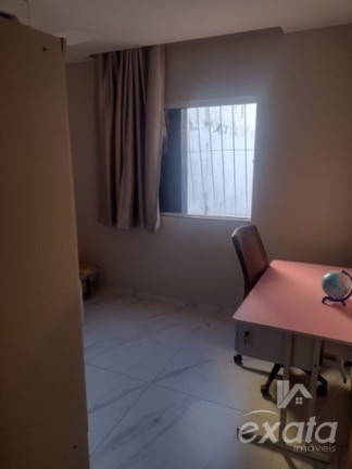 Imagem Sobrado com 3 Quartos à Venda, 132 m² em Colina De Laranjeiras - Serra