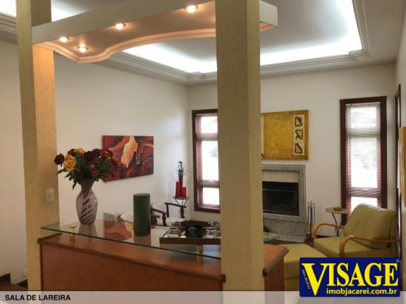 Imagem Casa com 3 Quartos à Venda, 375 m² em Bairro Do Coleginho - Jacareí Imagem Casa com 3 Quartos à Venda, 375 m² em Bairro Do Coleginho - Jacareí