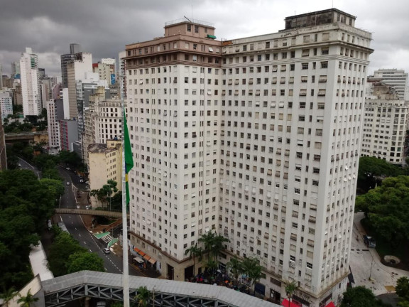 Imagem Kitnet com 1 Quarto à Venda, 45 m² em Sé - São Paulo