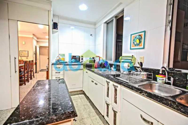 Imagem Apartamento com 4 Quartos à Venda, 260 m² em Copacabana - Rio De Janeiro Imagem Apartamento com 4 Quartos à Venda, 260 m² em Copacabana - Rio De Janeiro