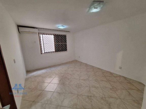 Imagem Casa com 3 Quartos à Venda, 195 m² em Itacorubi - Florianópolis