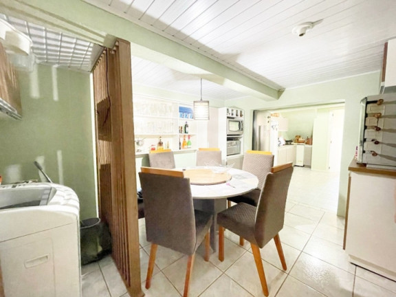 Imagem Casa com 6 Quartos à Venda, 600 m² em Urlândia - Santa Maria