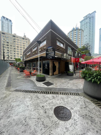 Sala Comercial à Venda, 860 m² em Centro - Balneário Camboriú