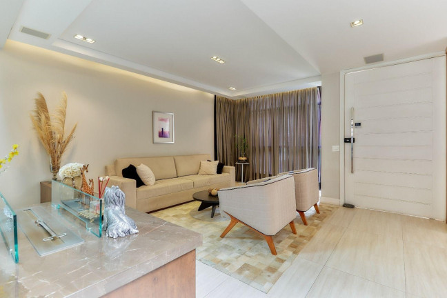 Imagem Casa com 3 Quartos à Venda, 297 m² em Pinheirinho - Curitiba