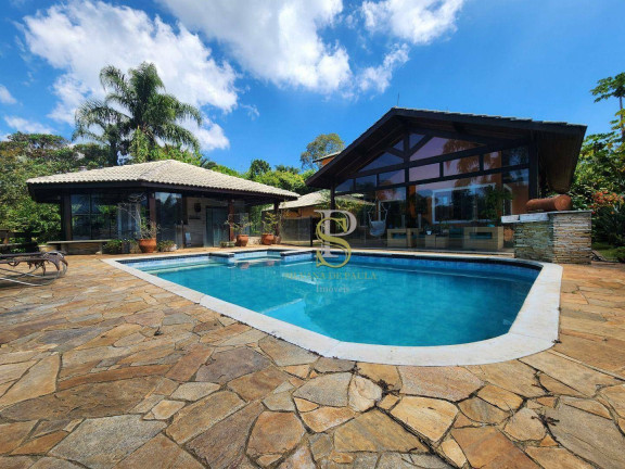 Casa com 4 Quartos para Alugar, 450 m² em Roseira - Mairiporã