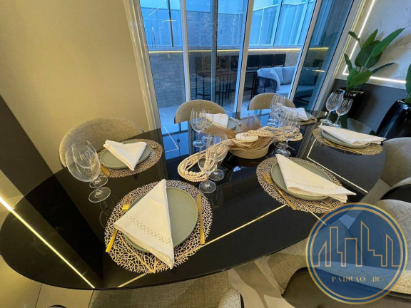 Imagem Apartamento com 3 Quartos à Venda, 240 m² em Centro - Balneário Camboriú Imagem Apartamento com 3 Quartos à Venda, 240 m² em Centro - Balneário Camboriú