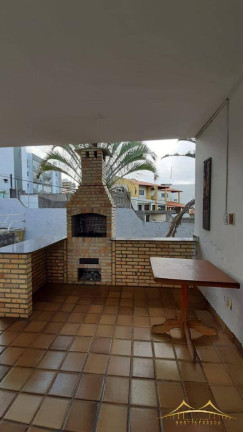 Imagem Casa com 4 Quartos à Venda, 600 m² em Candelária - Natal Imagem Casa com 4 Quartos à Venda, 600 m² em Candelária - Natal
