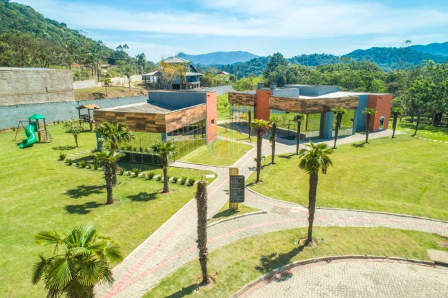 Imagem Terreno à Venda, em Rio Pequeno - Camboriú Imagem Terreno à Venda, em Rio Pequeno - Camboriú