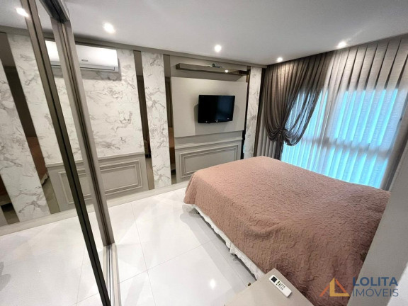 Imagem Apartamento com 3 Quartos à Venda, 122 m² em Agronômica - Florianópolis Imagem Apartamento com 3 Quartos à Venda, 122 m² em Agronômica - Florianópolis