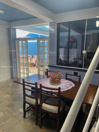 Imagem Casa com 2 Quartos para Temporada, 120 m² em Varadouro - São Sebastião