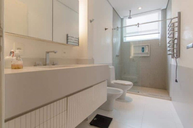 Imagem Apartamento com 3 Quartos à Venda ou Locação, 239 m² em Higienópolis - São Paulo Imagem Apartamento com 3 Quartos à Venda ou Locação, 239 m² em Higienópolis - São Paulo