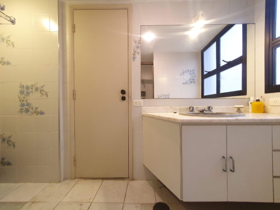 Imagem Apartamento com 3 Quartos à Venda, 165 m² em Pitangueiras - Guarujá Imagem Apartamento com 3 Quartos à Venda, 165 m² em Pitangueiras - Guarujá