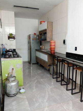 Imagem Casa com 2 Quartos à Venda, 120 m² em São Pedro - Esmeraldas