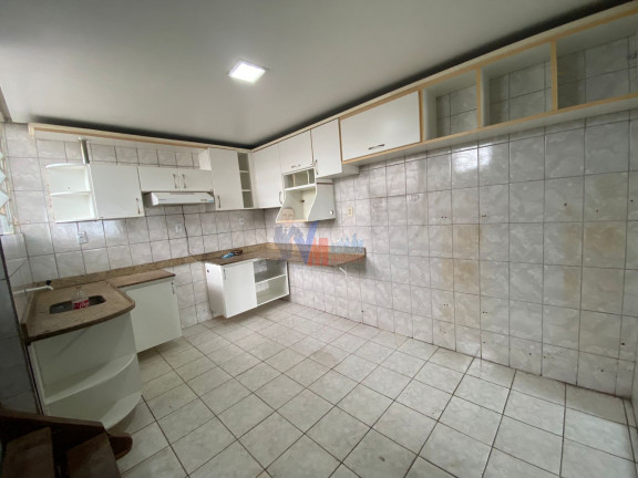 Imagem Casa com 4 Quartos à Venda, 516 m² em Flores - Manaus Imagem Casa com 4 Quartos à Venda, 516 m² em Flores - Manaus