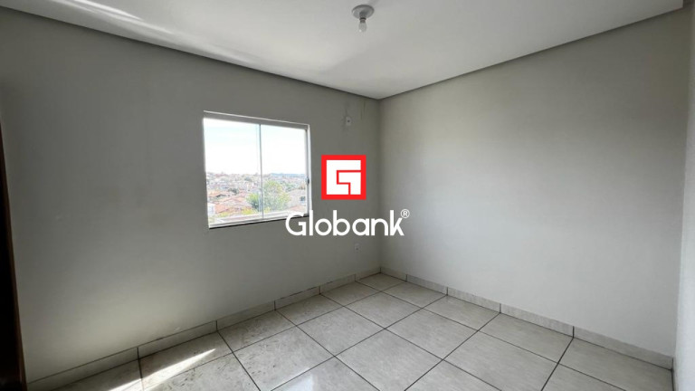 Imagem Apartamento com 3 Quartos para Alugar, 80 m² em Vila Sumaré - Montes Claros Imagem Apartamento com 3 Quartos para Alugar, 80 m² em Vila Sumaré - Montes Claros