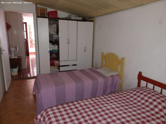 Imagem Casa com 3 Quartos à Venda, em Juscelino Kubitschek - Santa Maria Imagem Casa com 3 Quartos à Venda, em Juscelino Kubitschek - Santa Maria