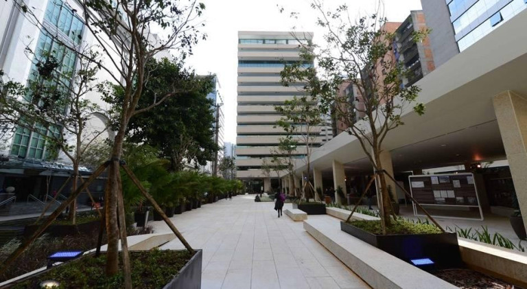 Imagem Imóvel para Alugar, 753 m² Imagem Imóvel para Alugar, 753 m²