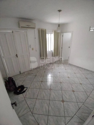 Imagem Casa com 3 Quartos à Venda, 198 m² em Centro - Balneário Camboriú Imagem Casa com 3 Quartos à Venda, 198 m² em Centro - Balneário Camboriú