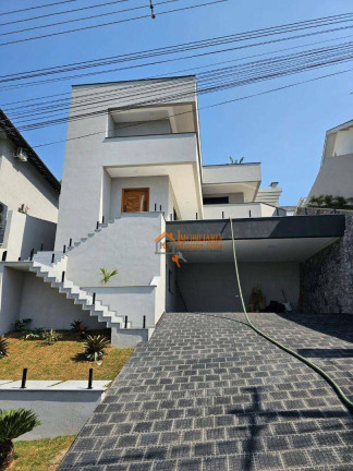 Imagem Sobrado com 3 Quartos à Venda ou Locação, 350 m² em Jardim Imperial Hills Iii - Arujá Imagem Sobrado com 3 Quartos à Venda ou Locação, 350 m² em Jardim Imperial Hills Iii - Arujá