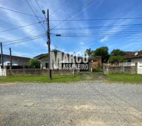 Imagem Casa com 3 Quartos à Venda, 360 m² em Petropolis - Balneário Barra Do Sul Imagem Casa com 3 Quartos à Venda, 360 m² em Petropolis - Balneário Barra Do Sul