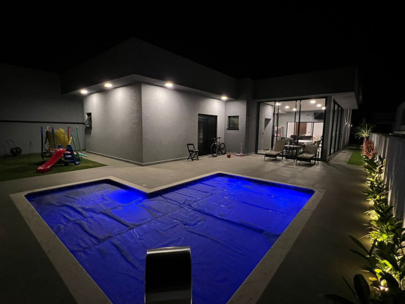 Casa com 3 Quartos à Venda, 300 m² em Condomínio Figueira Garden - Atibaia
