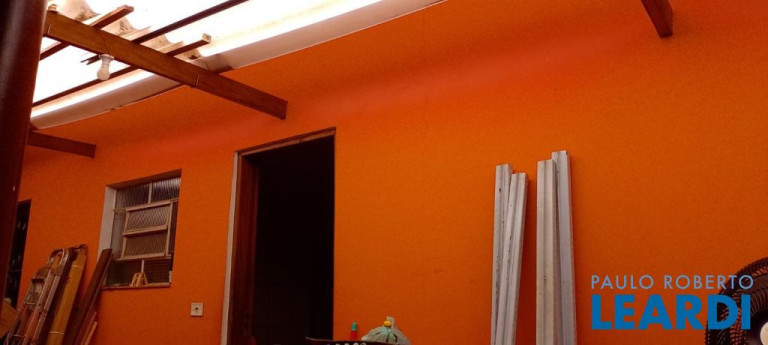 Imagem Casa com 2 Quartos à Venda, 187 m² em Jardim Utinga - Santo André Imagem Casa com 2 Quartos à Venda, 187 m² em Jardim Utinga - Santo André