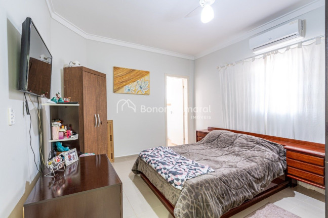 Imagem Casa com 4 Quartos à Venda, 370 m² em Jardim América - Paulínia Imagem Casa com 4 Quartos à Venda, 370 m² em Jardim América - Paulínia