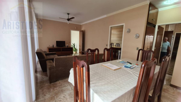 Imagem Casa com 4 Quartos à Venda, 302 m² em Centro - Jundiaí Imagem Casa com 4 Quartos à Venda, 302 m² em Centro - Jundiaí